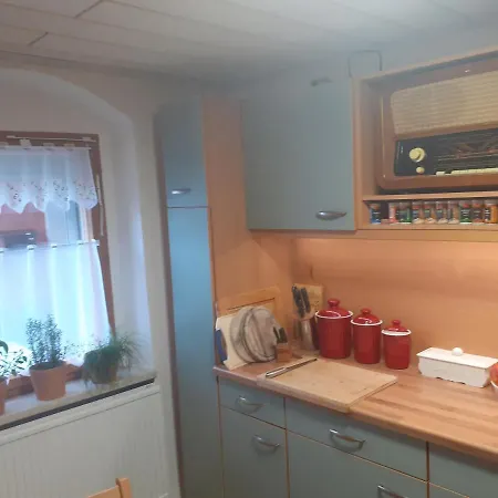 Ferienzimmer Muns アンベルク・ブッフホルツ